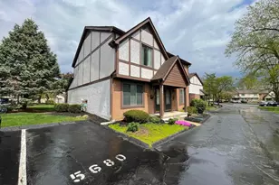 5680 Jousting Ln, Columbus, OH 43231 - Photo 4
