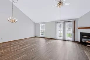1000 Oak Bay Dr, Galloway, OH 43119 - Photo 6