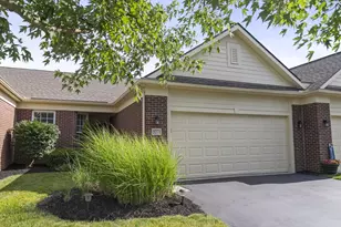 5771 Burke Cir, New Albany, OH 43054 - Photo 2