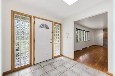 2690 Burnaby Drive, Columbus, OH 43209 - Photo 12