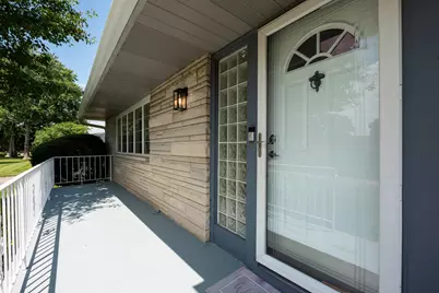 2690 Burnaby Drive, Columbus, OH 43209 - Photo 2
