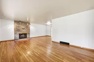 2690 Burnaby Dr, Columbus, OH 43209 - Photo 4