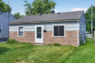 2663 Azelda St, Columbus, OH 43211 - Photo 2