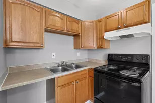 2663 Azelda St, Columbus, OH 43211 - Photo 14