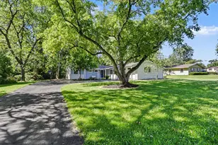 3335 Darbyshire Dr, Hilliard, OH 43026 - Photo 4
