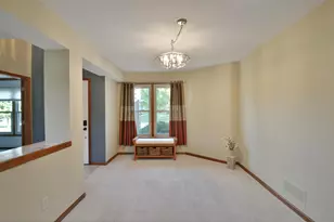 1048 Arcaro Dr, Columbus, OH 43230 - Photo 6