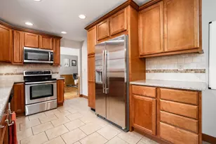 258 Sinsbury Dr N, Worthington, OH 43085 - Photo 6