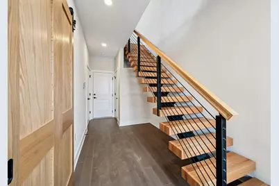 2262 Quarry Trails Drive, Columbus, OH 43228 - Photo 2