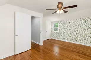 1089 E Dunedin Rd, Columbus, OH 43224 - Photo 22