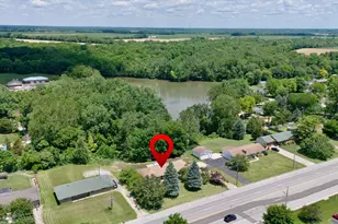 424 W Main St, West Jefferson, OH 43162 - Photo 2