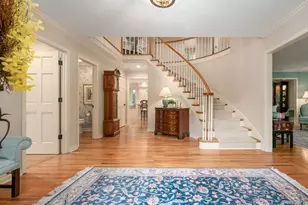 7083 Oakstream Ct, Columbus, OH 43235 - Photo 2