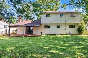 2229 Waldorf Rd, Columbus, OH 43229 - Photo 30