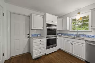 883 Clover Dr, Columbus, OH 43235 - Photo 10