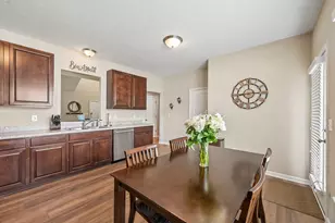 2410 Cypress Point Rd, Grove City, OH 43123 - Photo 16