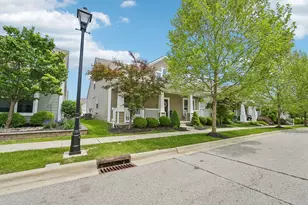 2410 Cypress Point Rd, Grove City, OH 43123 - Photo 2