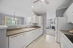 5939 Naughten Pond Dr, Columbus, OH 43213 - Photo 16