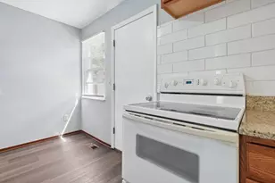 2238 Perkins Ct, Columbus, OH 43229 - Photo 12