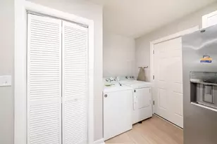2153 Dawnlight Ave, Columbus, OH 43211 - Photo 8