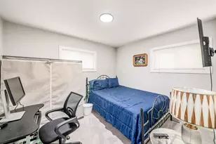 2153 Dawnlight Ave, Columbus, OH 43211 - Photo 12
