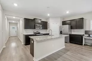 433 Sandburg Dr, Lithopolis, OH 43136 - Photo 4