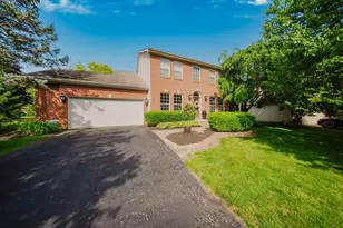 2154 Pleasant Colony Dr, Lewis Center, OH 43035 - Photo 2