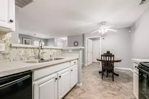 8371 Greyhawk Cir, Columbus, OH 43240 - Photo 12