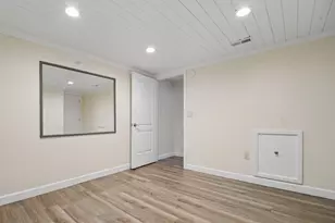 817 Pineway Dr, Columbus, OH 43085 - Photo 12