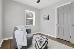 142 N Kellner Rd, Columbus, OH 43209 - Photo 24