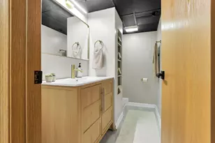 142 N Kellner Rd, Columbus, OH 43209 - Photo 40