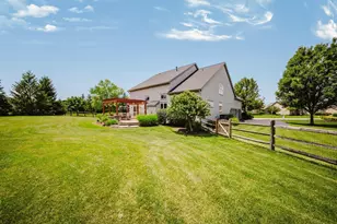 318 Trace Dr, Delaware, OH 43015 - Photo 12