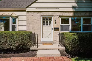 93 N Harding Rd, Columbus, OH 43209 - Photo 4