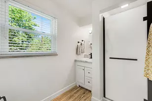 93 N Harding Rd, Columbus, OH 43209 - Photo 38