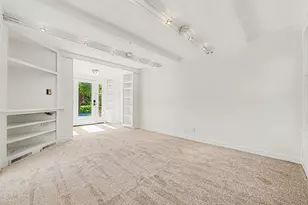 93 N Harding Rd, Columbus, OH 43209 - Photo 12