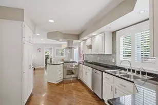 2724 Sherwood Rd, Columbus, OH 43209 - Photo 6