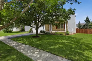 1262 Sassafras Ln, Marysville, OH 43040 - Photo 2