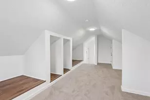 1470 E Weber Rd, Columbus, OH 43211 - Photo 26