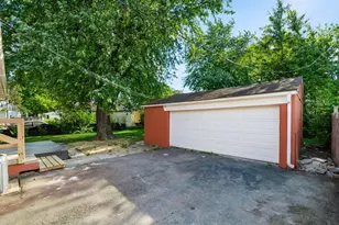 1029 S Hague Ave, Columbus, OH 43204 - Photo 24