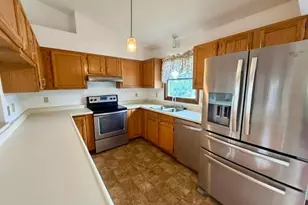 1093 Lizabeth Cir, Heath, OH 43056 - Photo 6