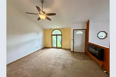 1093 Lizabeth Circle, Heath, OH 43056 - Photo 2