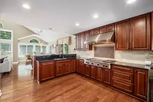 1065 Bluff Vista Dr, Columbus, OH 43235 - Photo 10