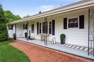 748 Ridgewood Dr, Coshocton, OH 43812 - Photo 2