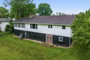 748 Ridgewood Dr, Coshocton, OH 43812 - Photo 38