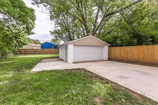 2288 Middlehurst Dr, Columbus, OH 43219 - Photo 2