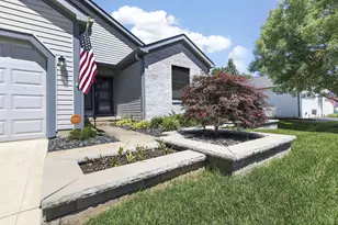 1899 Winding Hollow Dr, Grove City, OH 43123 - Photo 8