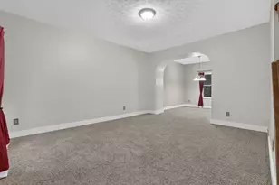 8079 Pelham Dr, Westerville, OH 43081 - Photo 6