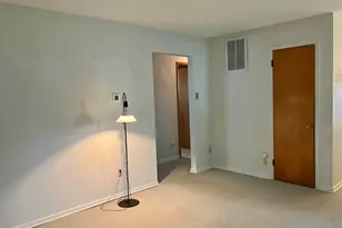 125 Schryver Rd, Columbus, OH 43207 - Photo 2