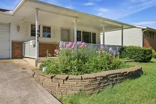 4943 Warminster Dr, Columbus, OH 43232 - Photo 2