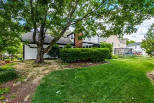 1285 Worthington Heights Blvd, Columbus, OH 43235 - Photo 2