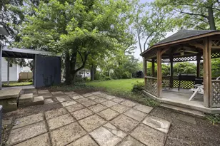 237 Maple Dr, Columbus, OH 43228 - Photo 46