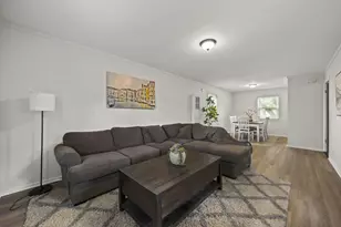 237 Maple Dr, Columbus, OH 43228 - Photo 22